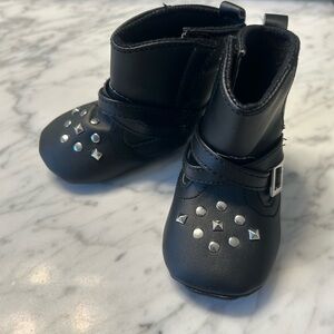 Black Studded Boots 🖤